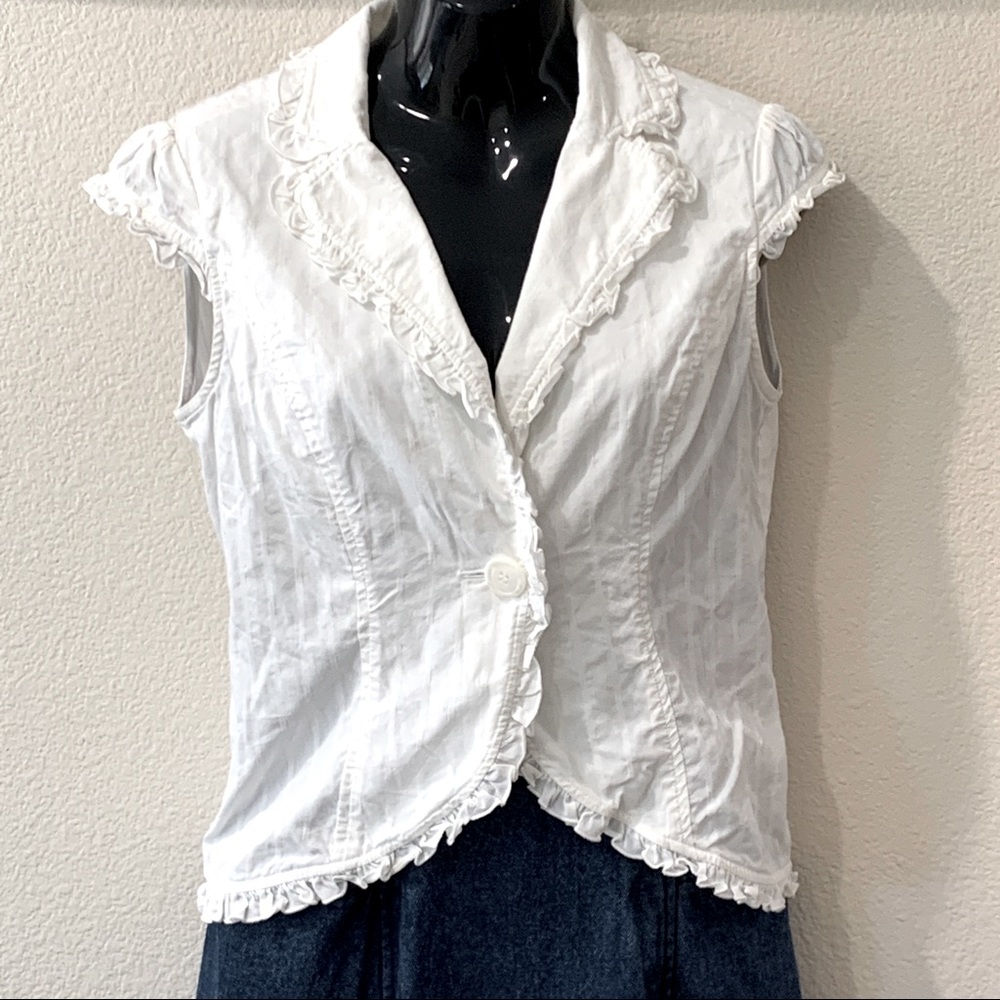 Bandolino Ruffle Blouse